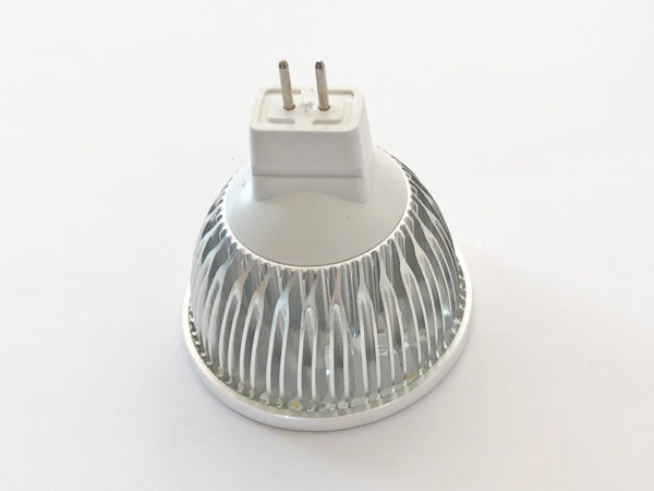 Spot MR16 12V 4W 40° 320LM 2700K Spot MR16 12 V 4W 40° 320 LM 2700 K